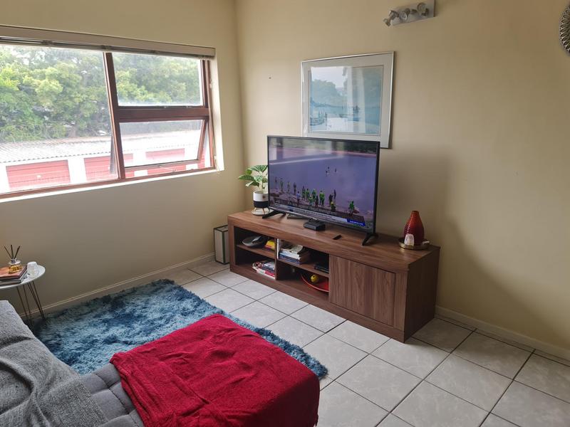 1 Bedroom Property for Sale in Northcliff Western Cape